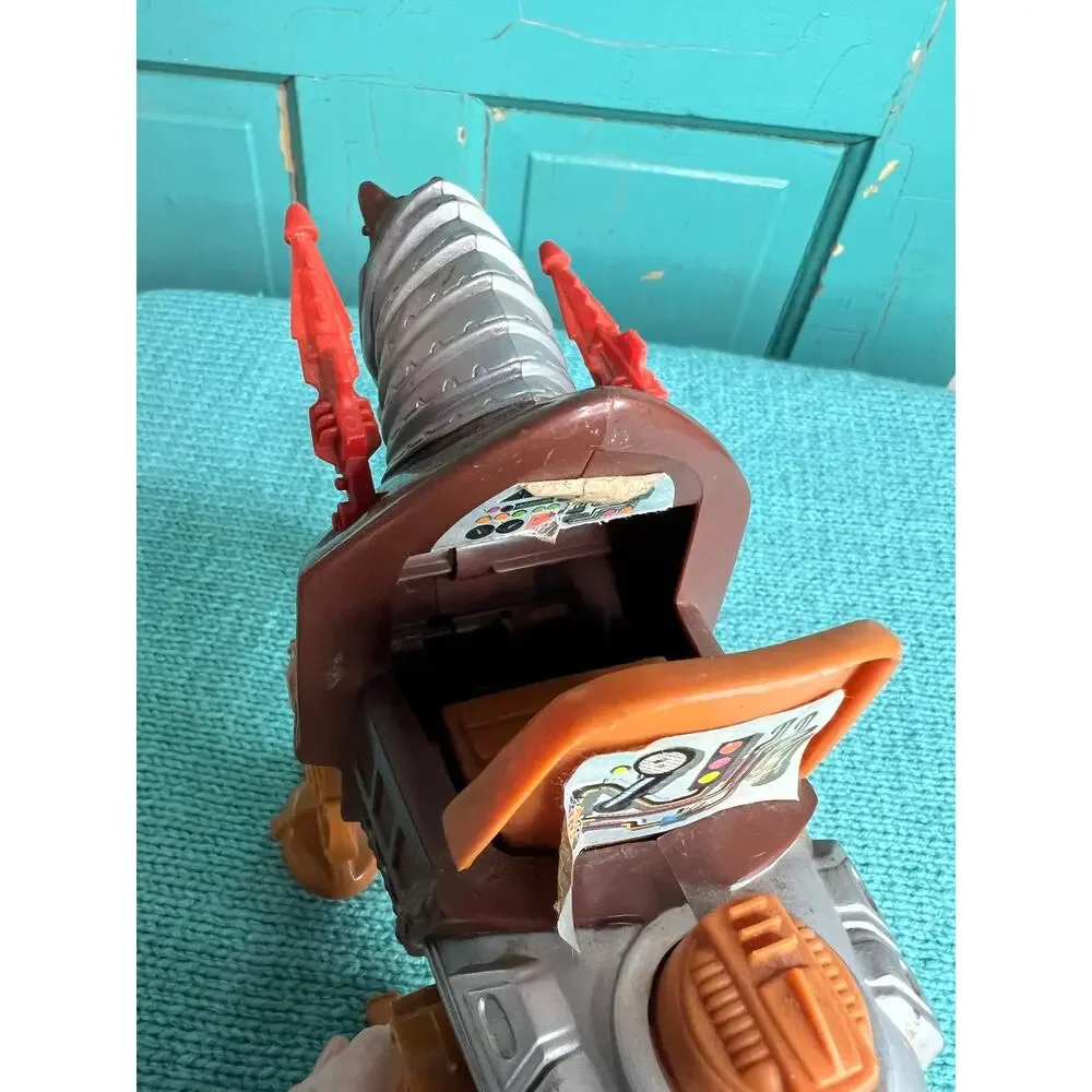 stridor heroic armored war horse 1983